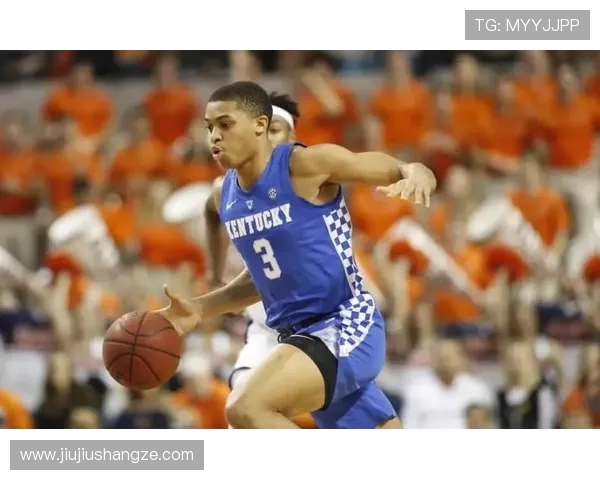 凯尔登・约翰逊中国行惊艳亮相,壮锦球衣诠释文化交融魅力 凯尔登・约翰逊中国行惊艳亮相,壮锦球衣诠释文化交融魅力