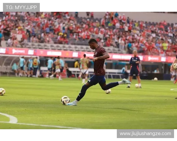 欧洲红魔的纯粹坚守:从低谷到巅峰的足球信仰